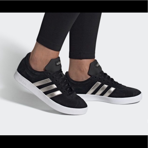 adidas Shoes - HP🎉[Adidas] SKATER SNEAKERS VL COURT 2.0